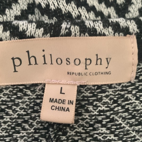 Philosophy Black & White Geometric Pattern Blouse Size L - Picture 5 of 9